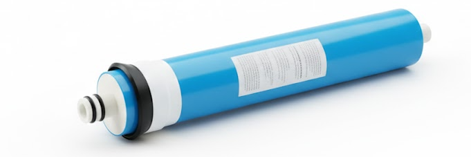 Blue reverse osmosis filter on a white background, water purification system cartridge